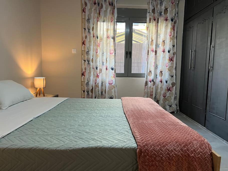 Spacious And Beautiful House Piraeus Bagian luar foto
