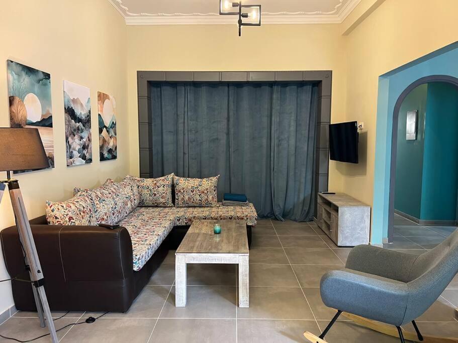 Spacious And Beautiful House Piraeus Bagian luar foto