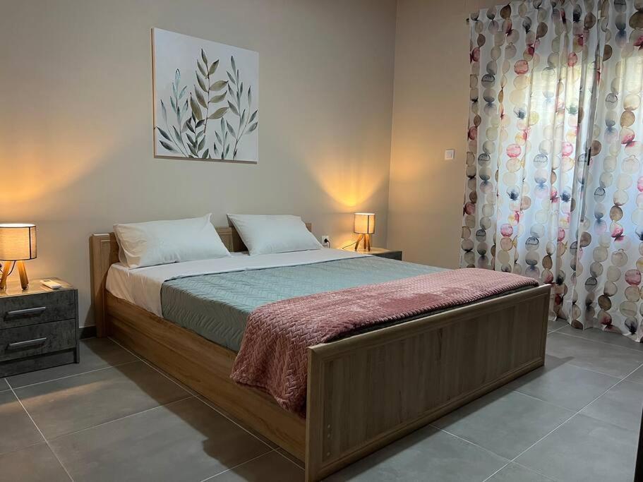 Spacious And Beautiful House Piraeus Bagian luar foto