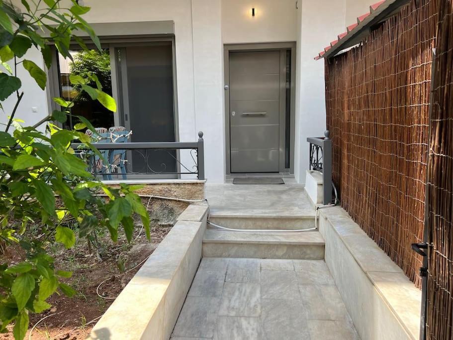 Spacious And Beautiful House Piraeus Bagian luar foto