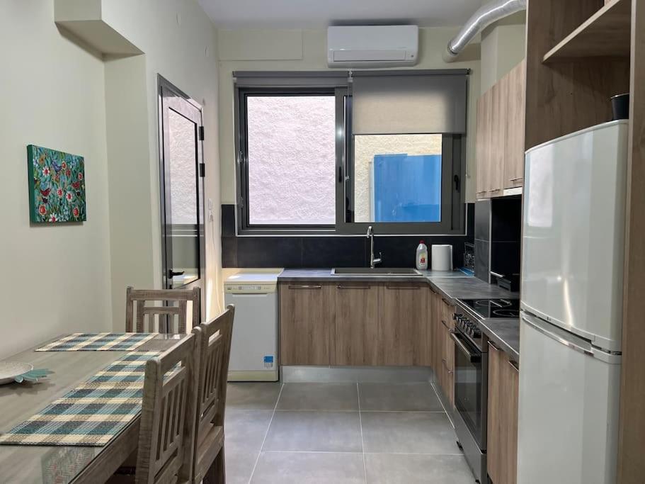 Spacious And Beautiful House Piraeus Bagian luar foto