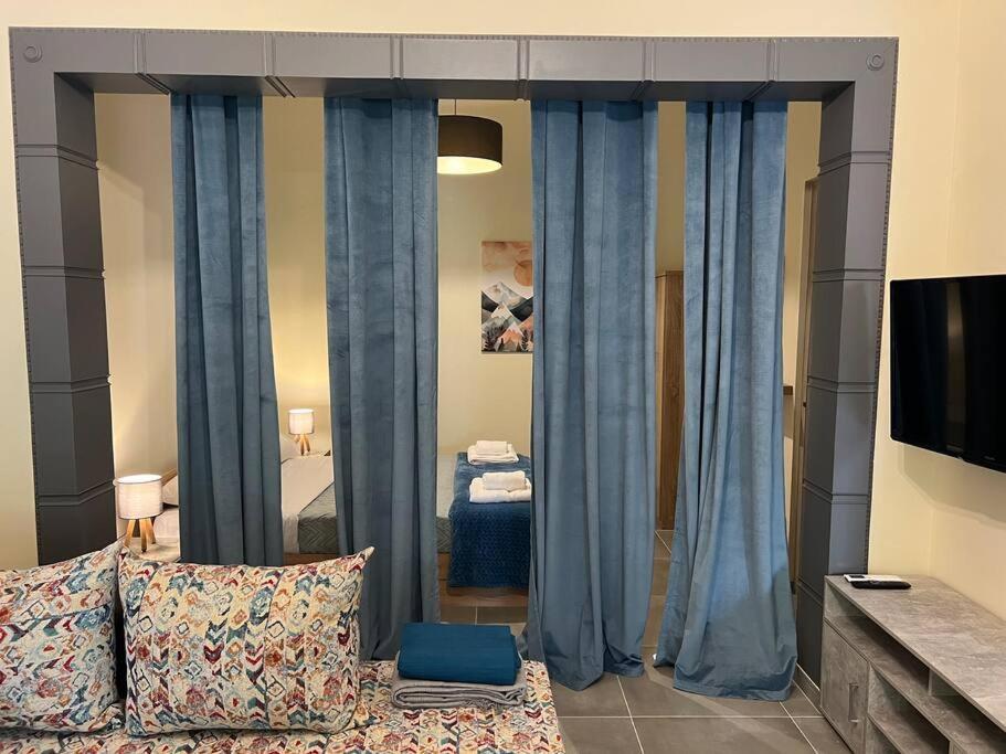 Spacious And Beautiful House Piraeus Bagian luar foto